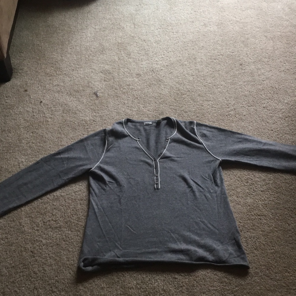 Izod sweater
